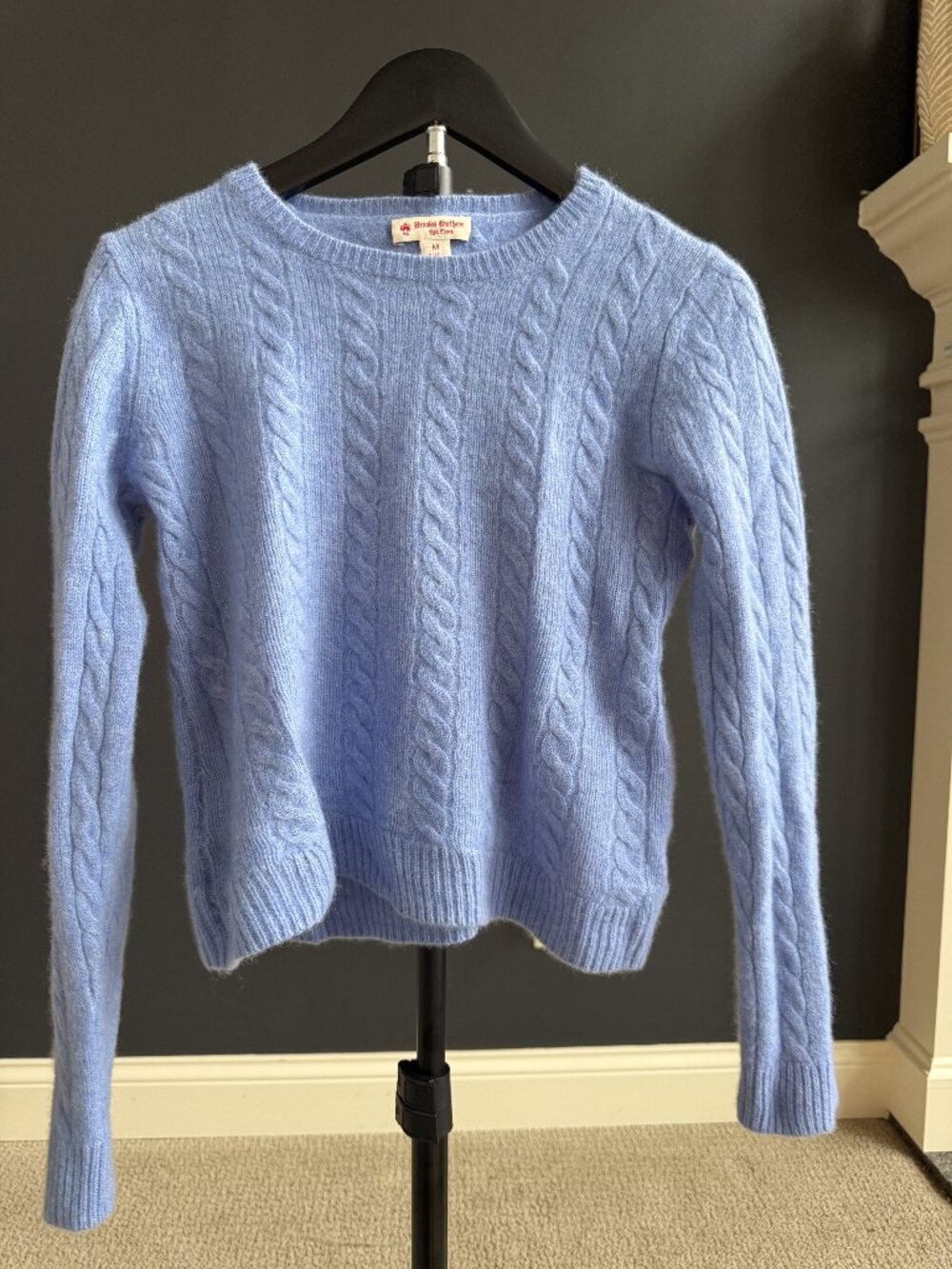 Brooks Brothers 346 Blue Cashmere Cable Knit Sweater Size M